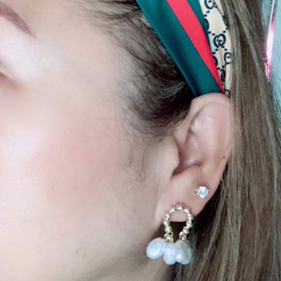 Baroque Pearl Style Earrings - Picture 13 of 15